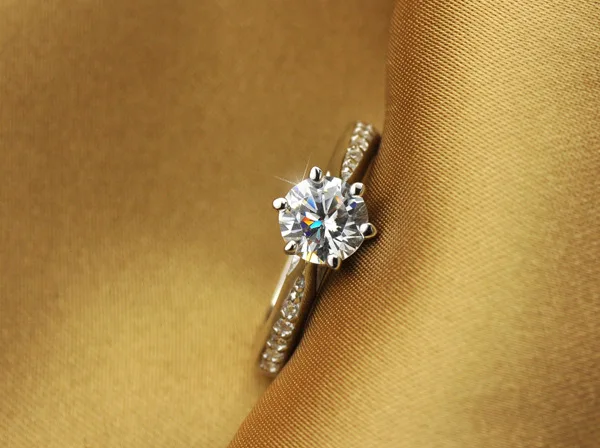 Six claw jewelry simple 70ct diamond ring imitation diamond women's ring
