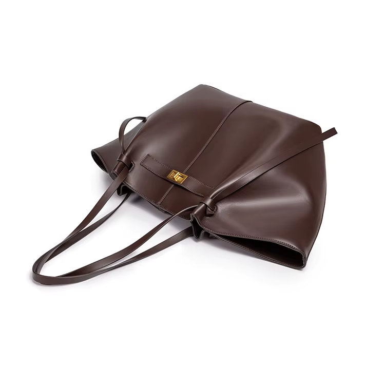 New Bat-Shaped High Street Handbag European and American Style Color: Coffee