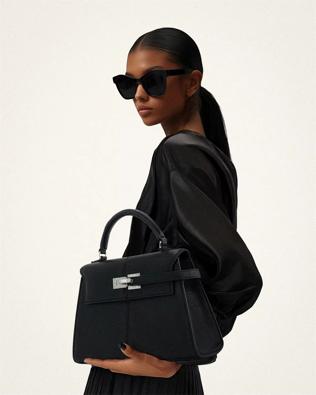 JW PEI Women's Handbag Elise Designer Fashion 2026 A115