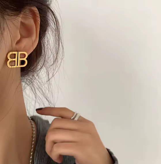 B earrings simple and fashionable earrings A22