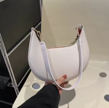 New Fashionable High-end Moon-shaped Baseball Bag A50