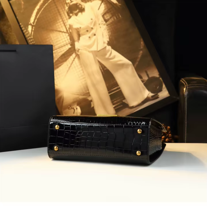High-grade light luxury handbag 2025 new autumn and Tote bag women's crocodile