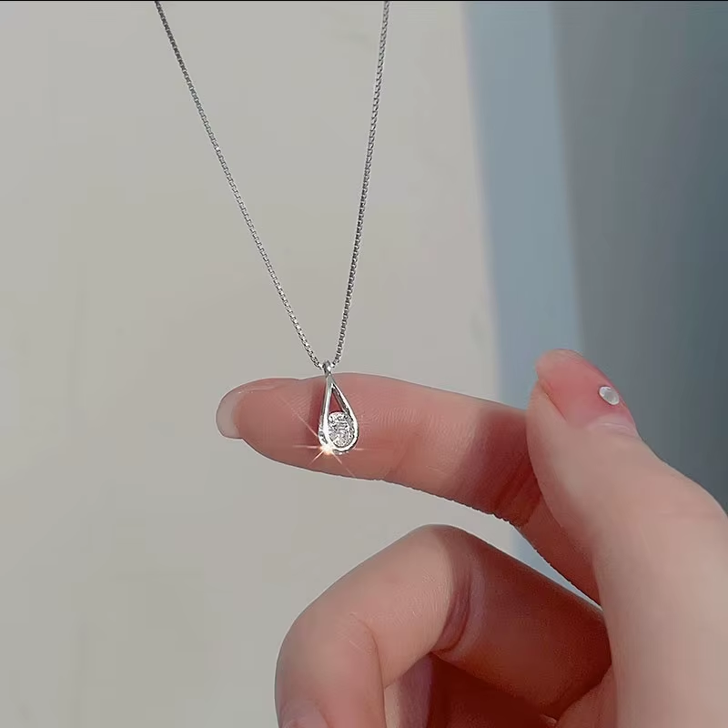 Water Drop Zircon Necklace For Women Jewelry  Luxury Silver Color Crystal Necklaces A102