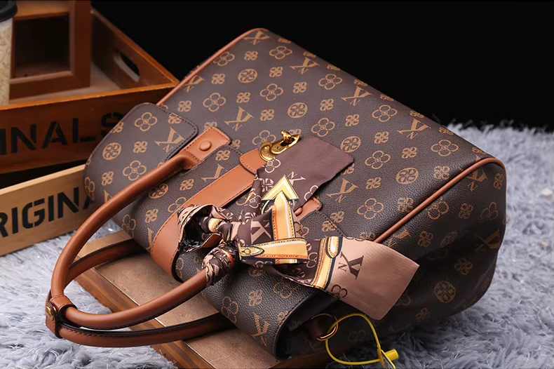 Light luxury brand women's bag 2026 ,versatile high-end handbag A134